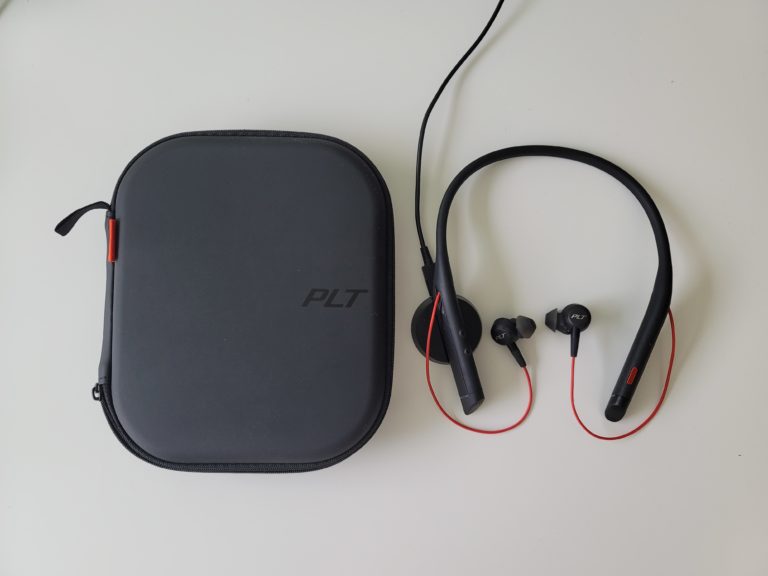 Poly Voyager 6200 UC